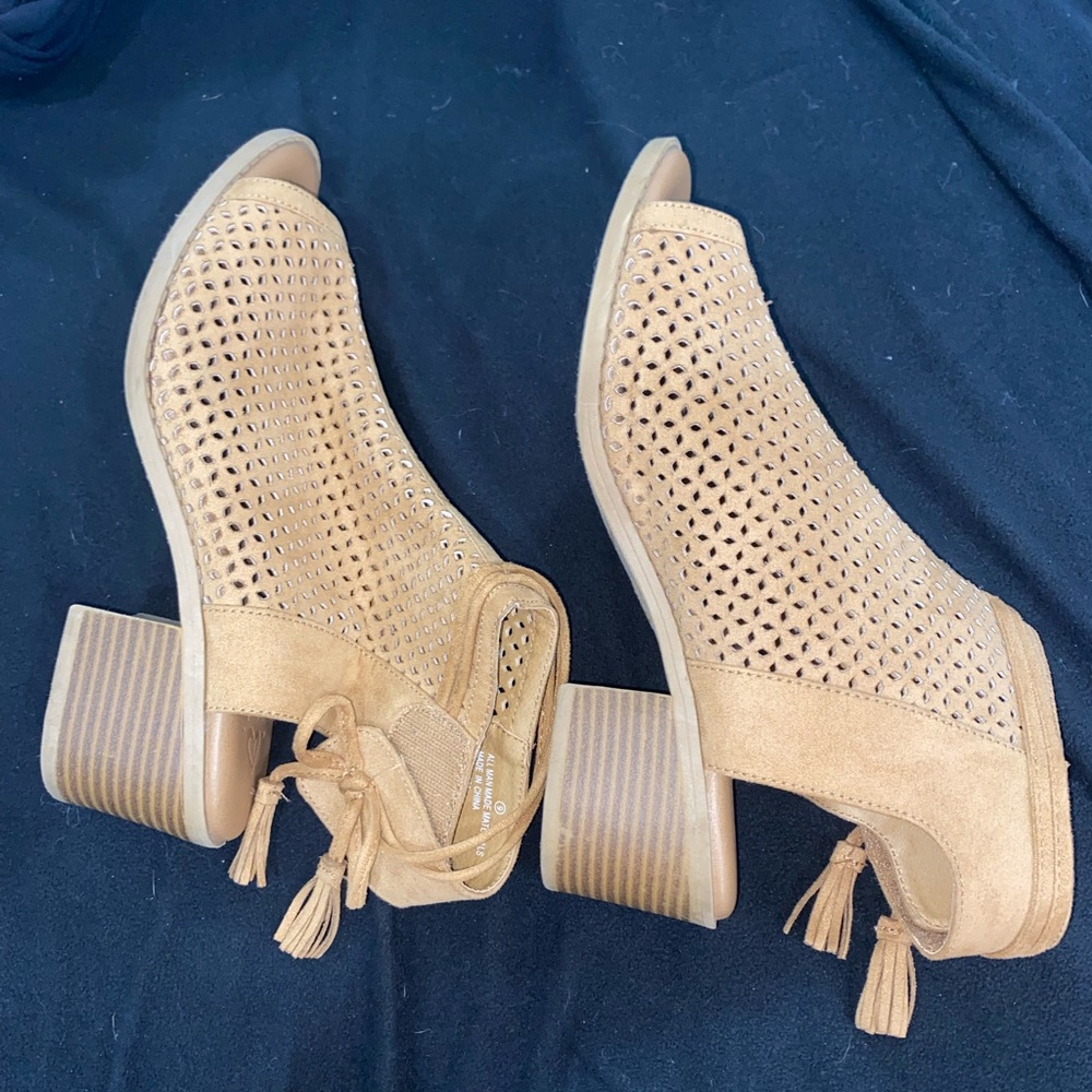 Tan JUSTICE wedge heels